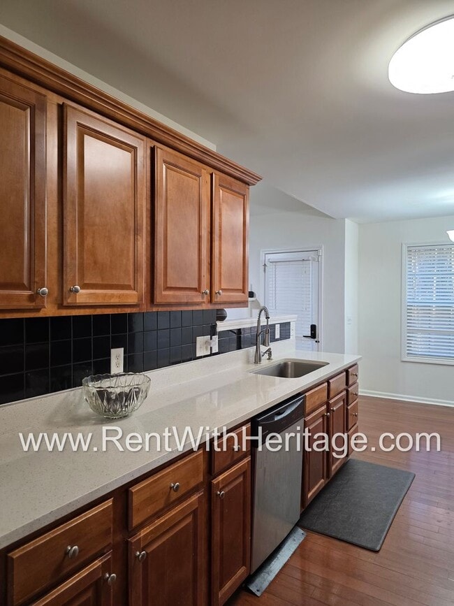 Building Photo - Gorgeous 5 Bd/ 3 Bath Including Full Finished Basement/ Spacious Yard with RV Parking/ Small Subd...