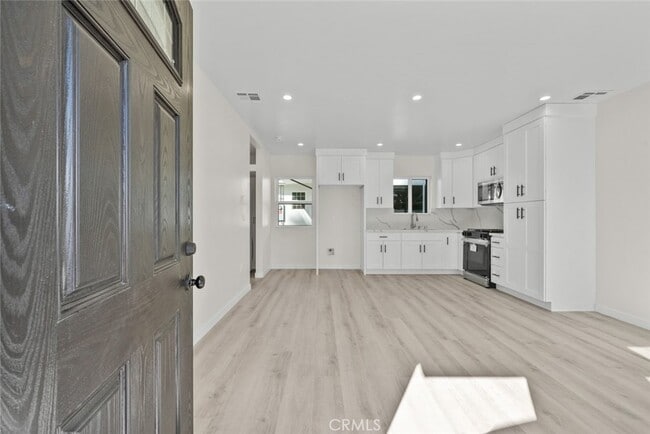 Building Photo - 16828 Los Alimos St