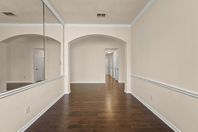 Building Photo - 1319 Lakeridge Ln