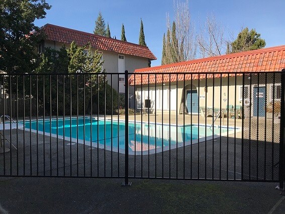 Building Photo - 2765 Mauricia Ave