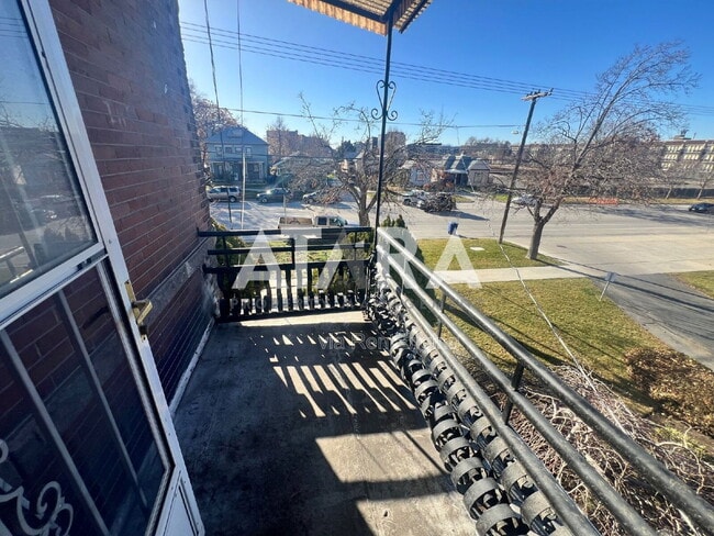 Building Photo - 230-232 W 300 N