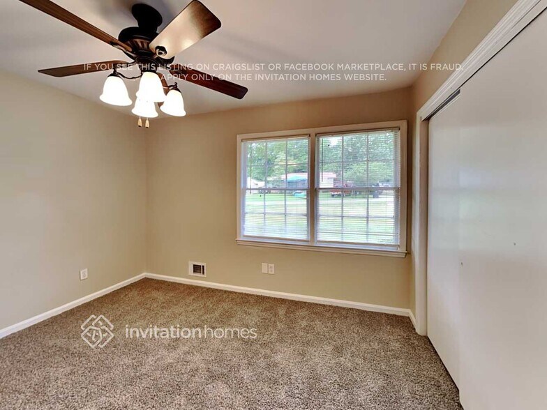 Building Photo - 12 Cherry Cir