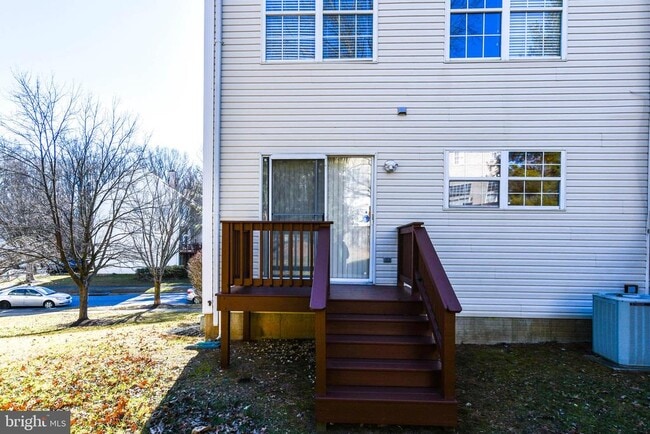 Building Photo - 5908 Grenfell Loop