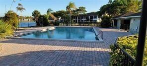 Building Photo - 211 Lake Pointe Dr