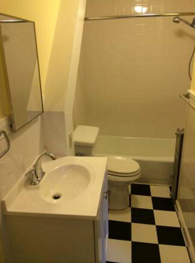 Bathroom - 265 Common St