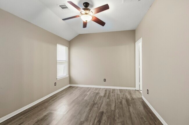 Building Photo - 3031 Cypress Island Dr