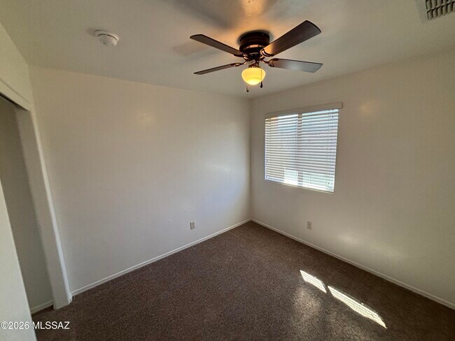 Building Photo - 770 W Firehawk Dr