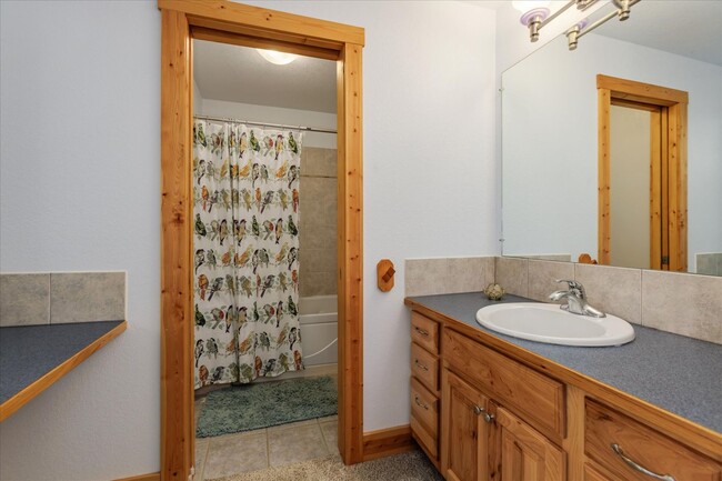 Building Photo - Incredible 5 BD/5 BA Mountain Home in the ...