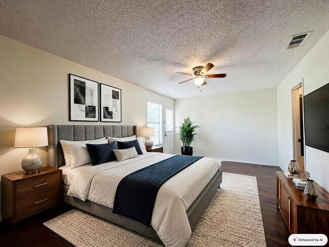 Building Photo - 8109 Foxfire Ln