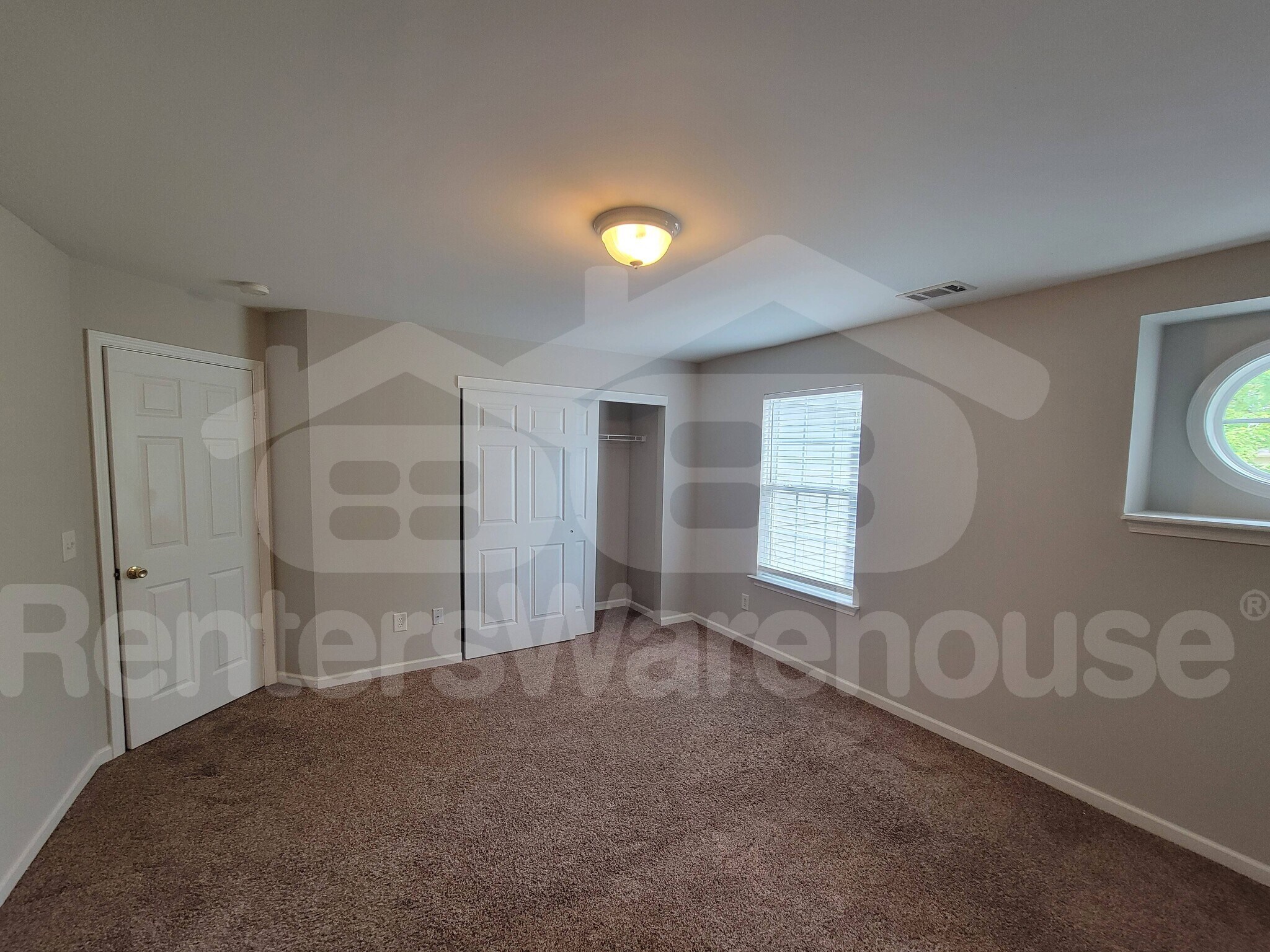 Building Photo - 6198 Park Leaf Walk