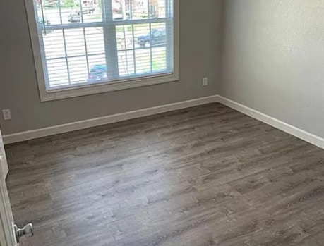 Building Photo - 401 Harper Ct