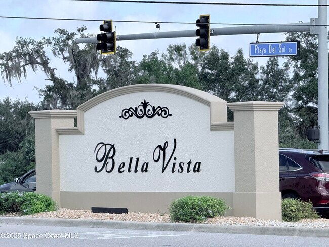 Building Photo - 3900 Playa Del Sol Dr