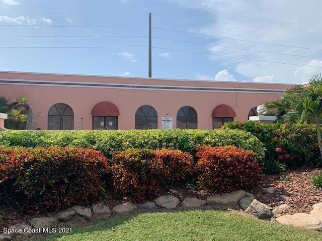Building Photo - 748 S Orlando Ave