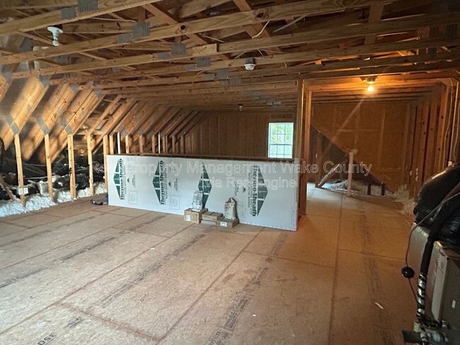 Building Photo - 142 Bexley Way