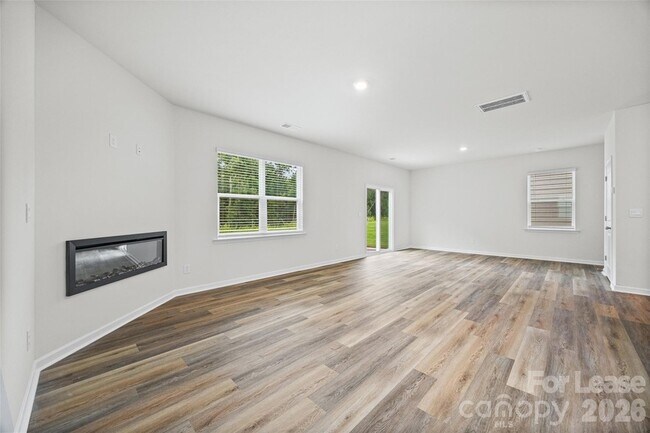 Building Photo - 1010 Two Brothers Ln