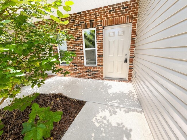 Building Photo - 1857 N Orie Dr