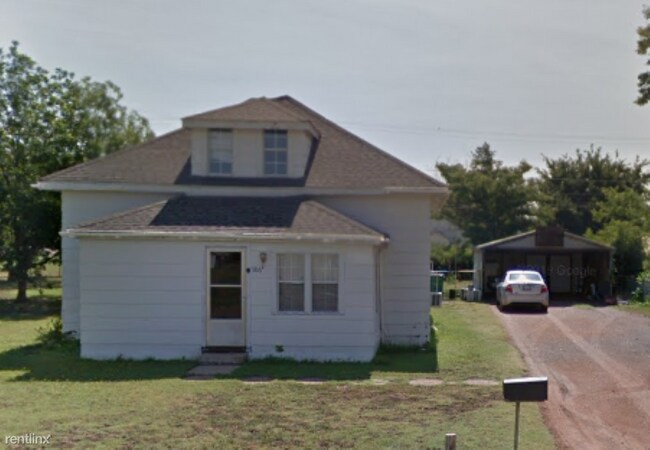 Primary Photo - 4 br, 2 bath House - 1116 D Street