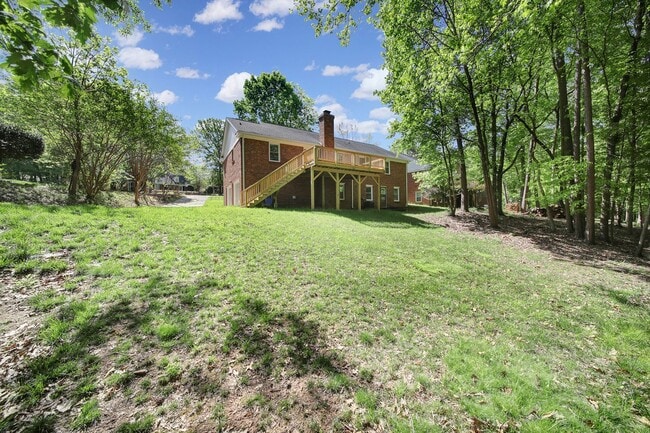Building Photo - Charming Matthews Home for Rent!