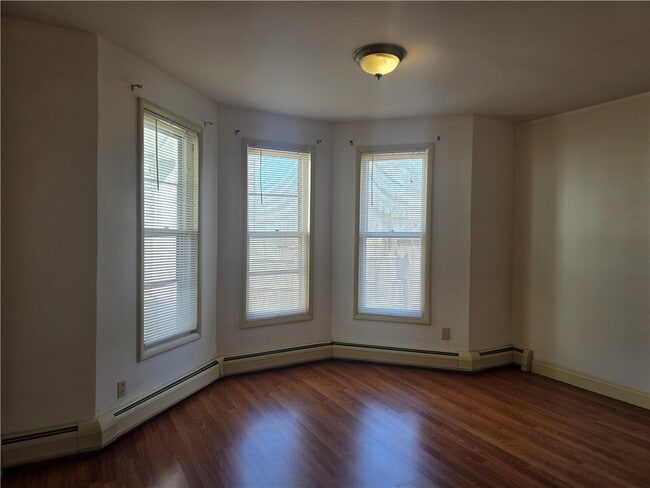 Building Photo - 715 W Water St