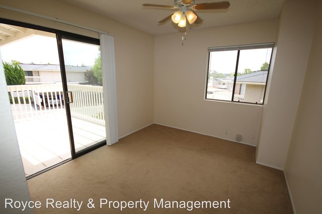 Building Photo - 3 br, 2.5 bath House - 7988 Playmor Terrace