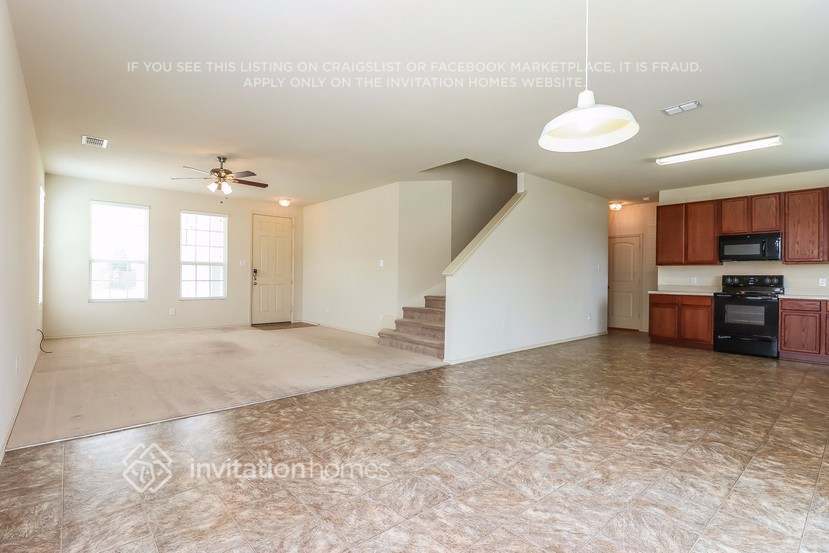 Building Photo - 2300 Bray Village Dr