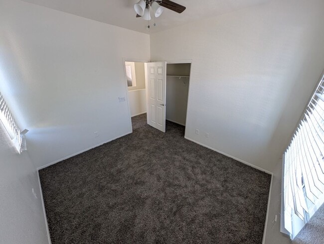 Building Photo - 7593 Perla Del Mar Ave