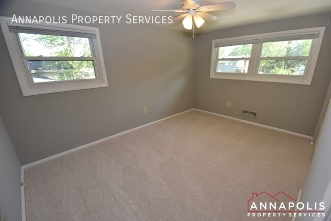 Building Photo - 804 Pin Oak Rd