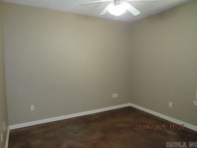 Building Photo - 1410 Robins St