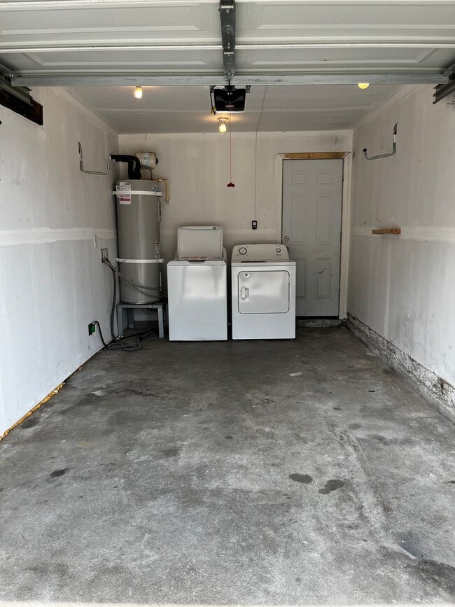 Building Photo - Affordable Single Bedroom Poulsbo Home w/G...