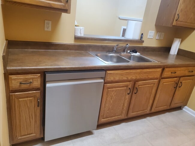 Building Photo - 4616 Tulip Bend Dr