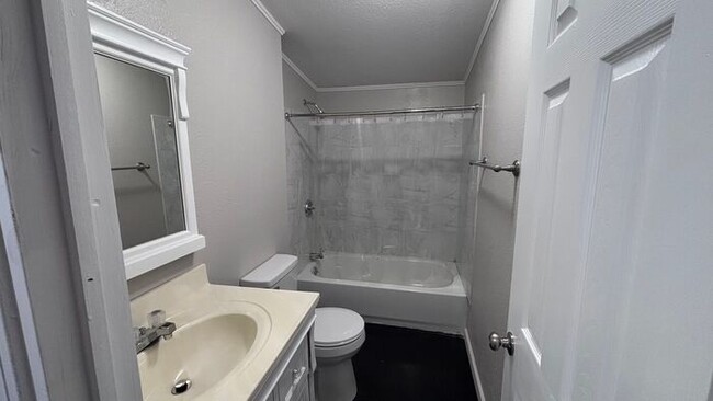 Building Photo - Newly Remodeled Home For Sale