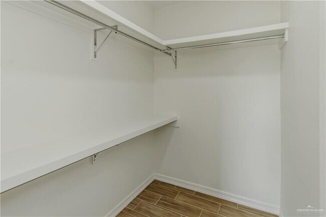 Building Photo - 14 N 17th St