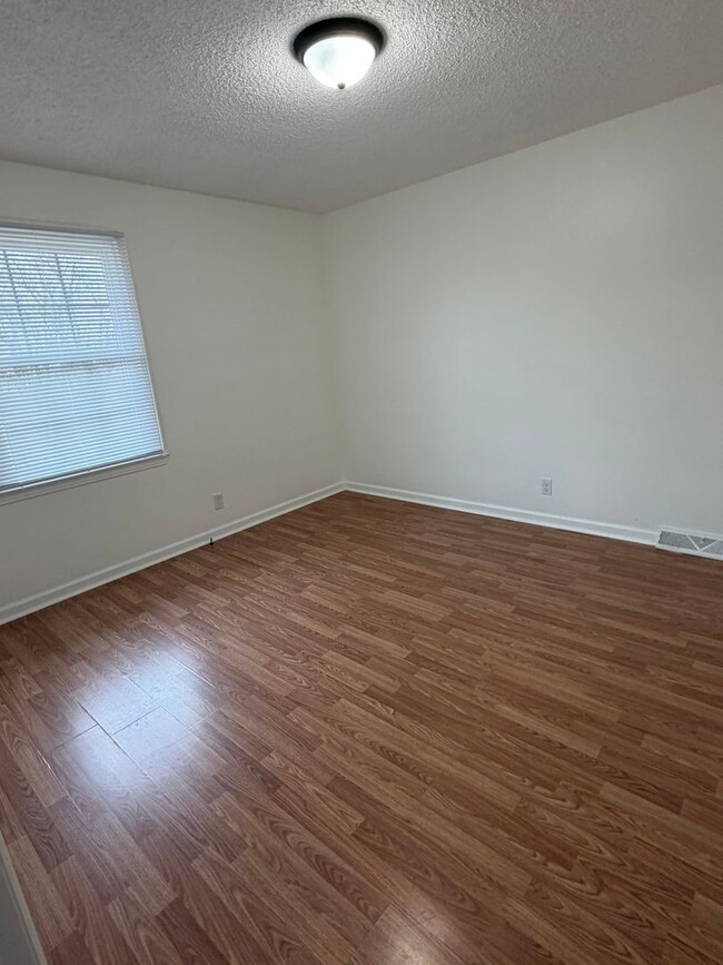 Building Photo - 141 Quita Cir