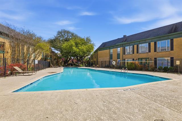 Building Photo - 4816 Amesbury Dr