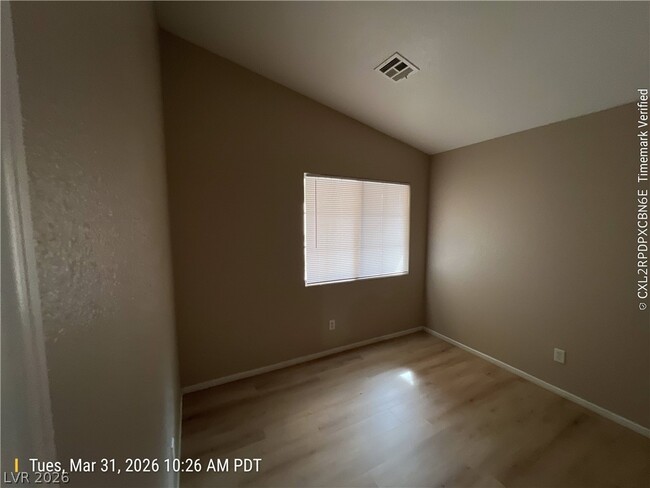 Building Photo - 1020 Nevada Blaze Ave