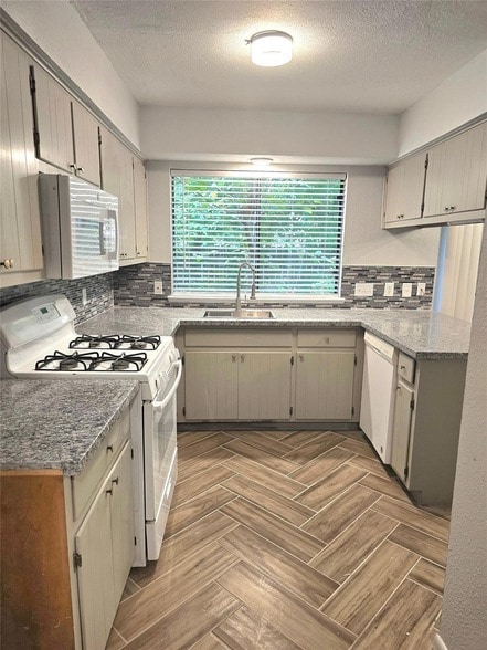 Building Photo - 1417 Hyridge Cir