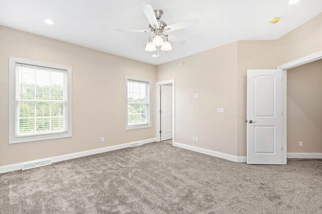 Master Bedroom - 3410 Brodhead Rd