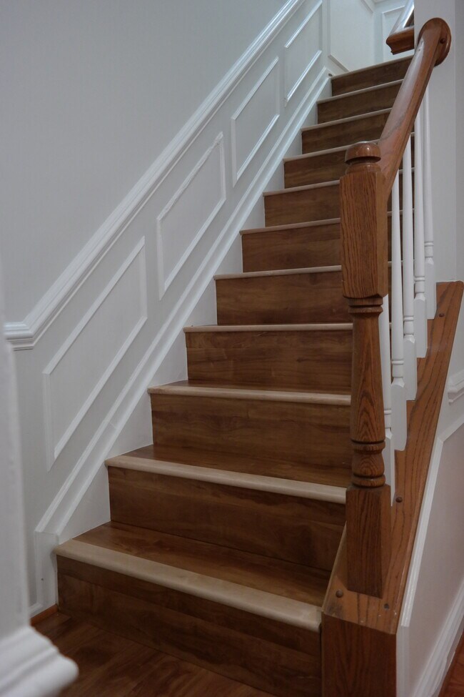 Building Photo - 5802 Bunker Woods Ln