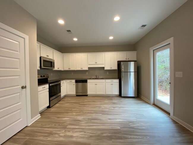 Building Photo - Home for Rent in Lincoln, AL!!!
