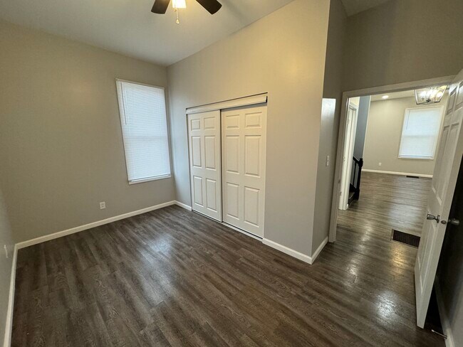 Bed 5 - 206 S 16th St