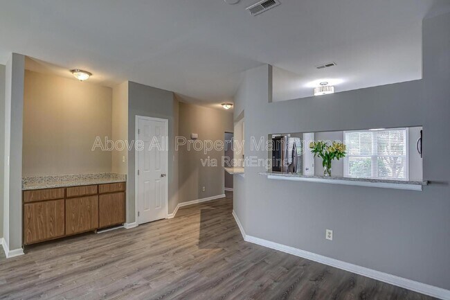 Building Photo - 6020 Winterpointe Ln