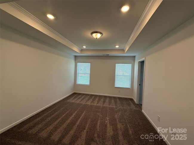 Building Photo - 3204 Lilac Grove Dr