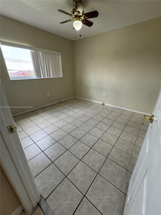 Building Photo - 7603 W 29th Ln
