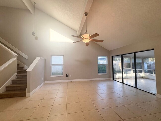 Building Photo - Fantastic 3 BR Lake Mary Home with vaulted...