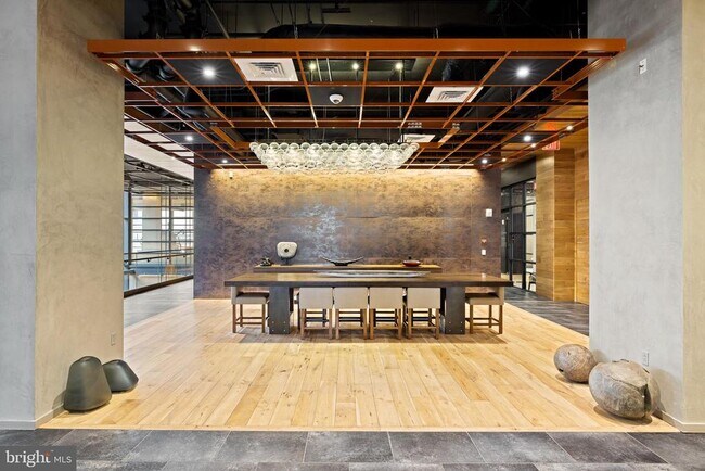 Building Photo - 1213 Walnut St