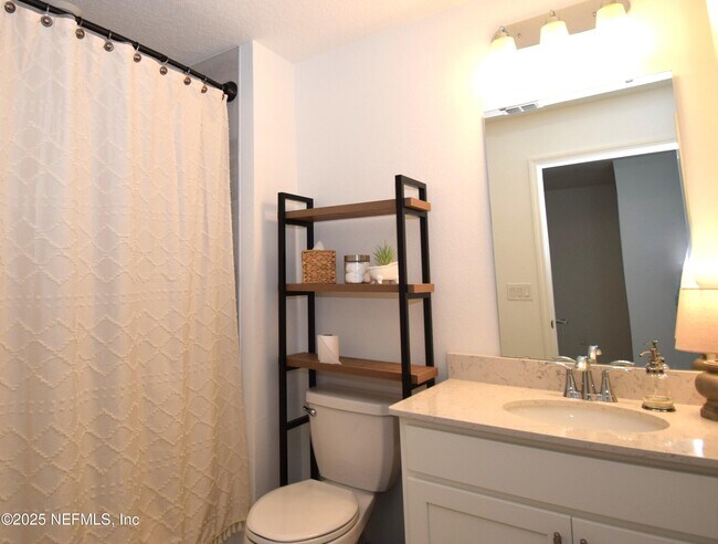 Building Photo - 6834 Golden Monarch Ave