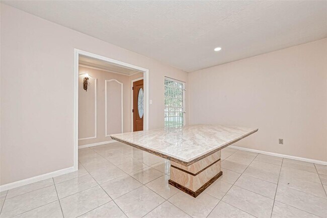 Building Photo - 11503 High Star Dr