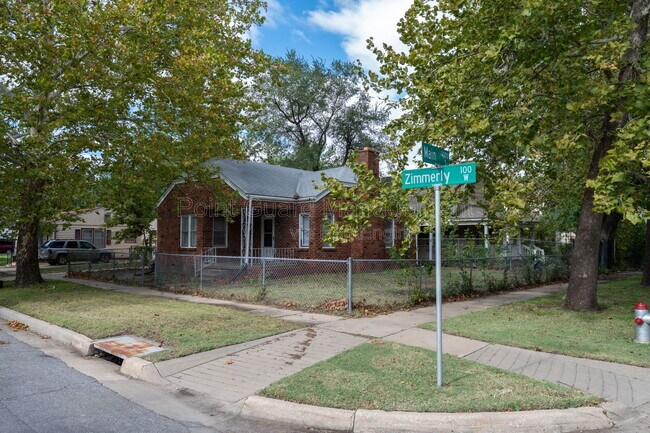 Building Photo - 102 W Zimmerly St