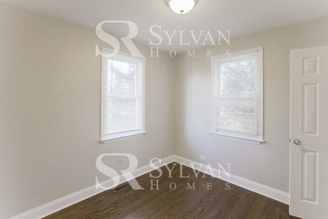Building Photo - Enjoy living the good life in this 4 bedro...