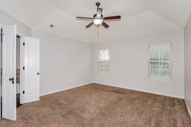 Building Photo - 9455 Darren Cir S